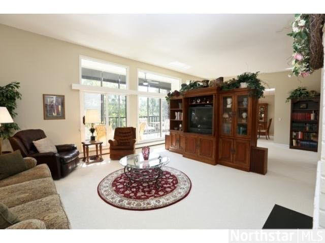 5501 Dewey Hill Road, Unit 323 Edina, MN 55439 - Photo 4 of 18