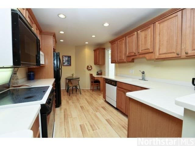 5501 Dewey Hill Road, Unit 323 Edina, MN 55439 - Photo 5 of 18
