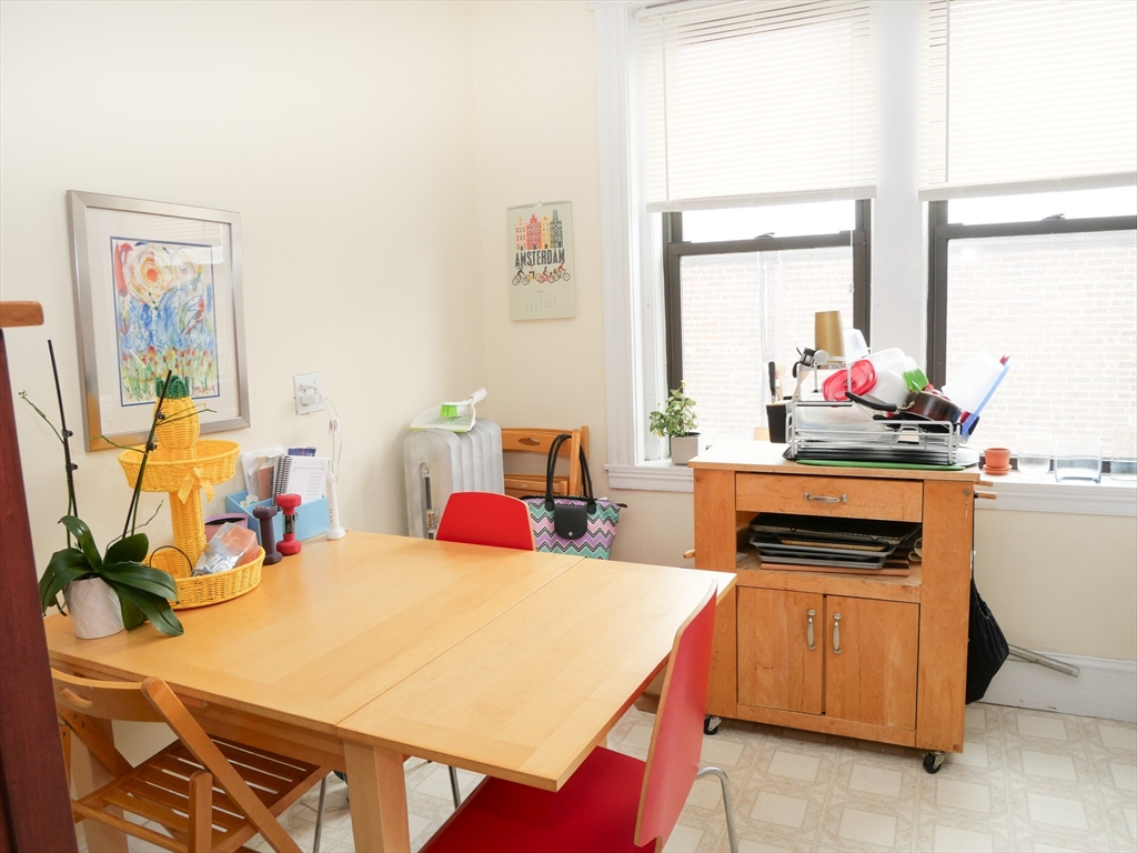 26 Browne Street, Unit 1 Brookline, MA 02446 - Photo 2 of 8