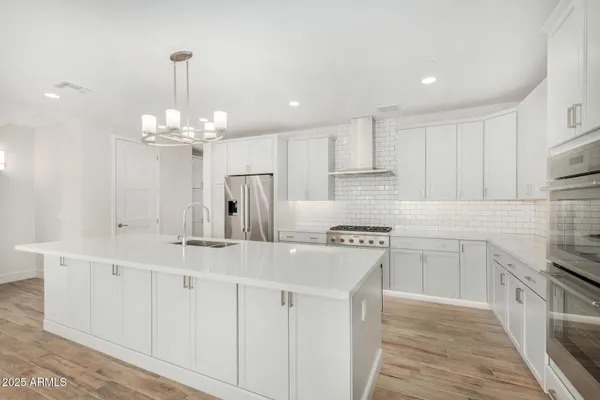 $5,000 | 4525 North 40th Street, Unit 8, Phoenix, AZ 85018