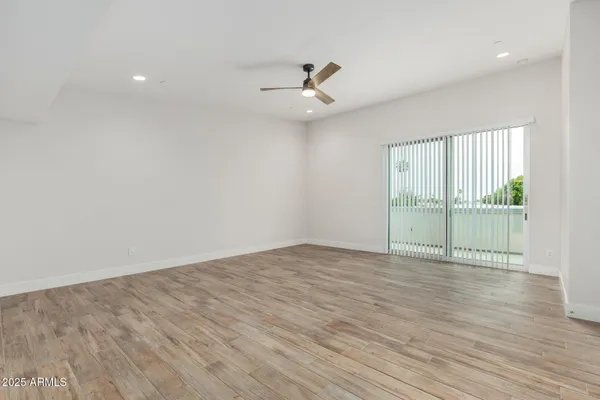 $5,000 | 4525 North 40th Street, Unit 8, Phoenix, AZ 85018