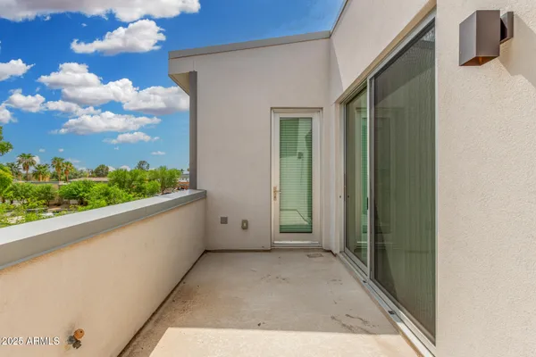 $5,000 | 4525 North 40th Street, Unit 8, Phoenix, AZ 85018