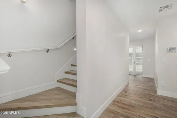 $5,000 | 4525 North 40th Street, Unit 8, Phoenix, AZ 85018