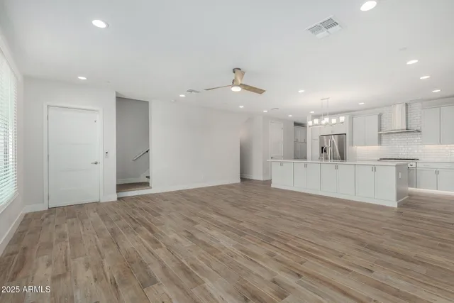 $5,000 | 4525 North 40th Street, Unit 8, Phoenix, AZ 85018