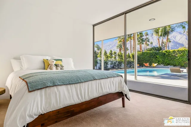 $3,100,000 | 695 North Camino Real, Palm Springs, CA 92262