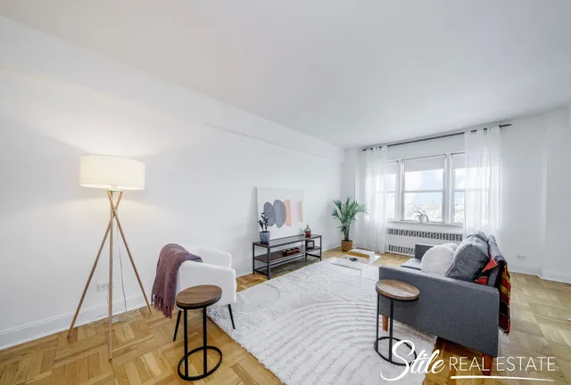 $715,000 | 34 Plaza Street East, Unit 1201 | Prospect Heights