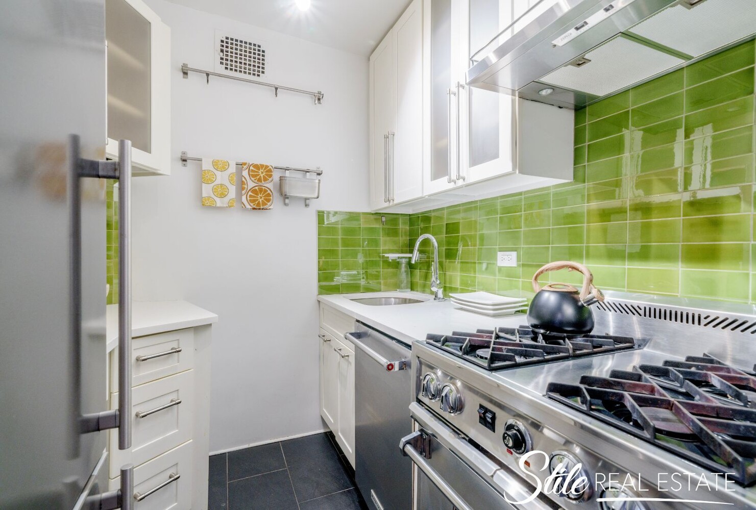 34 Plaza Street East, Unit 1201 Brooklyn, NY 11238 - Photo 5 of 9