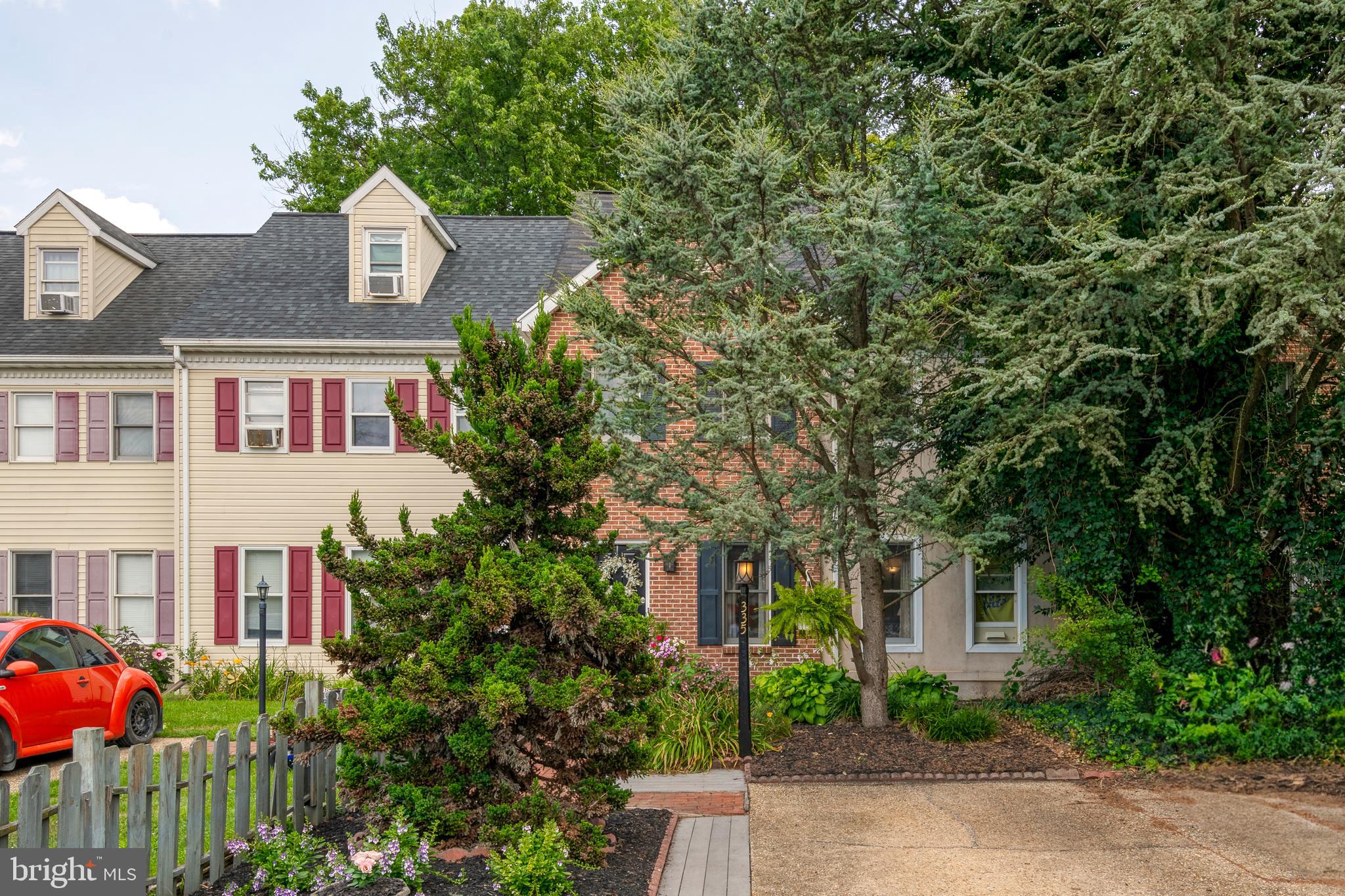 335 Cardinal Road Lititz, PA 17543 - Photo 6 of 33