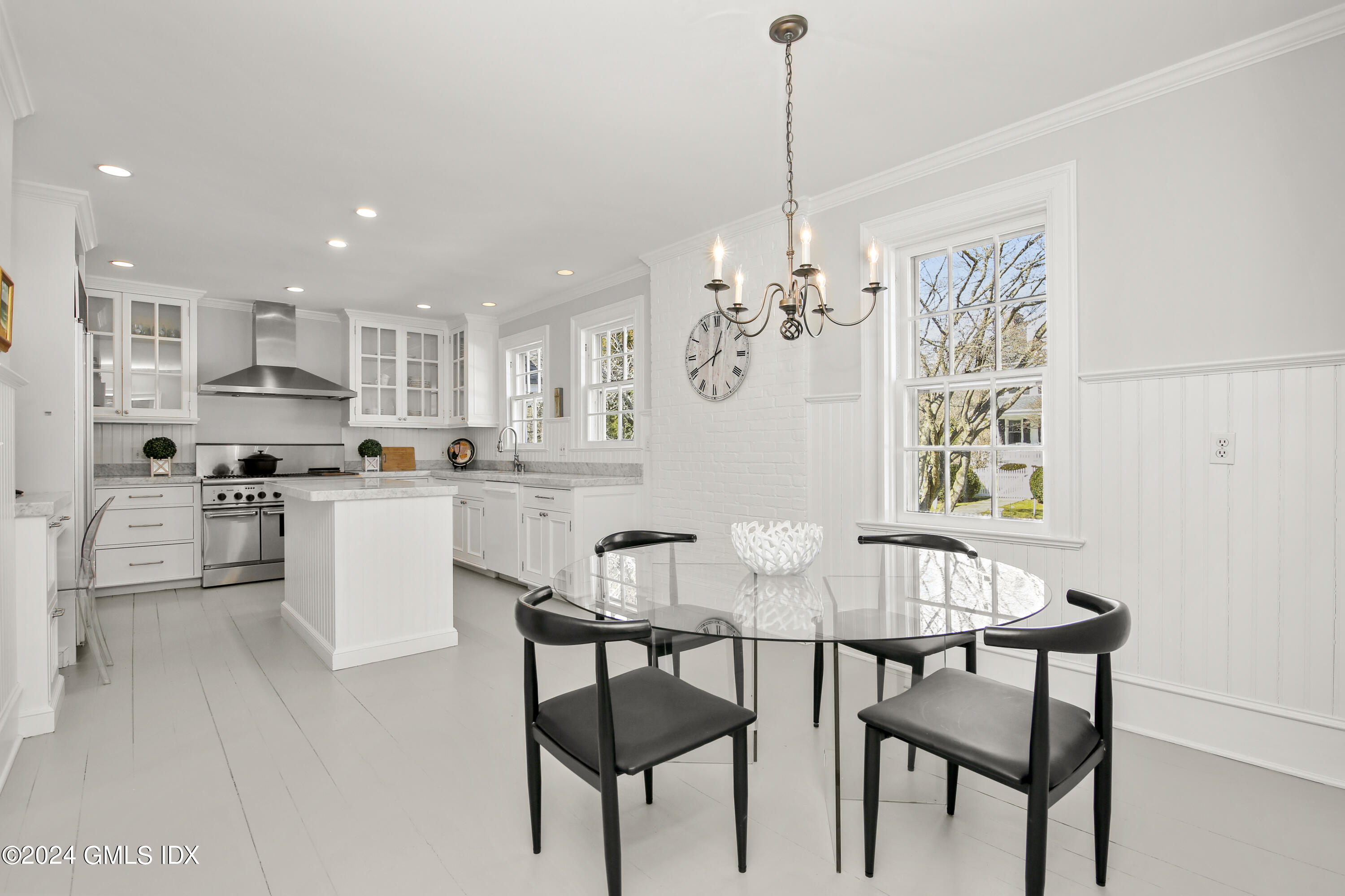25 Evergreen Road Greenwich, CT 06830 - Photo 11 of 26 25 Evergreen Rd Greenwich CT-print-030-0