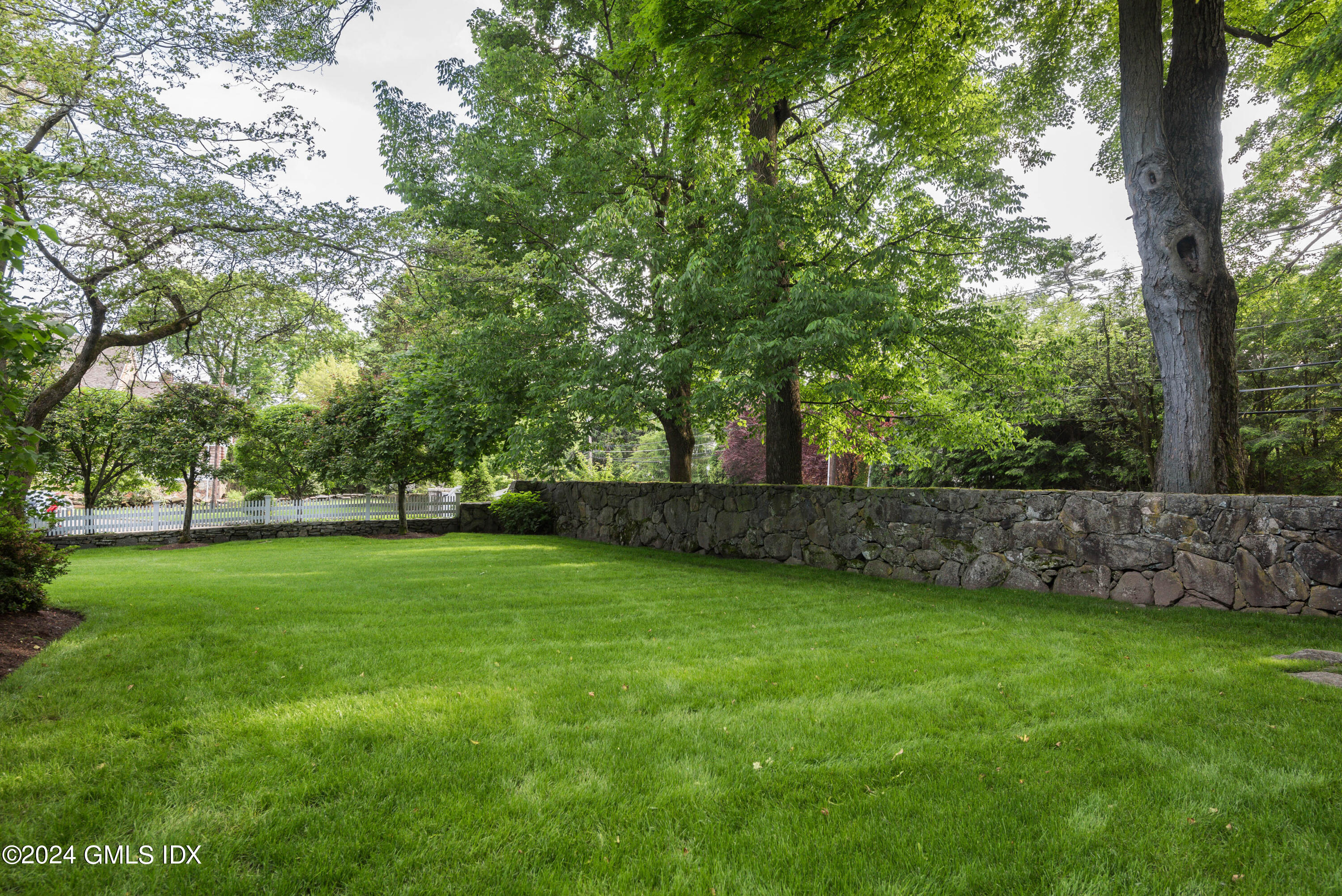 25 Evergreen Road Greenwich, CT 06830 - Photo 24 of 26 25 Evergreen Rd EXT 21 - PRINT