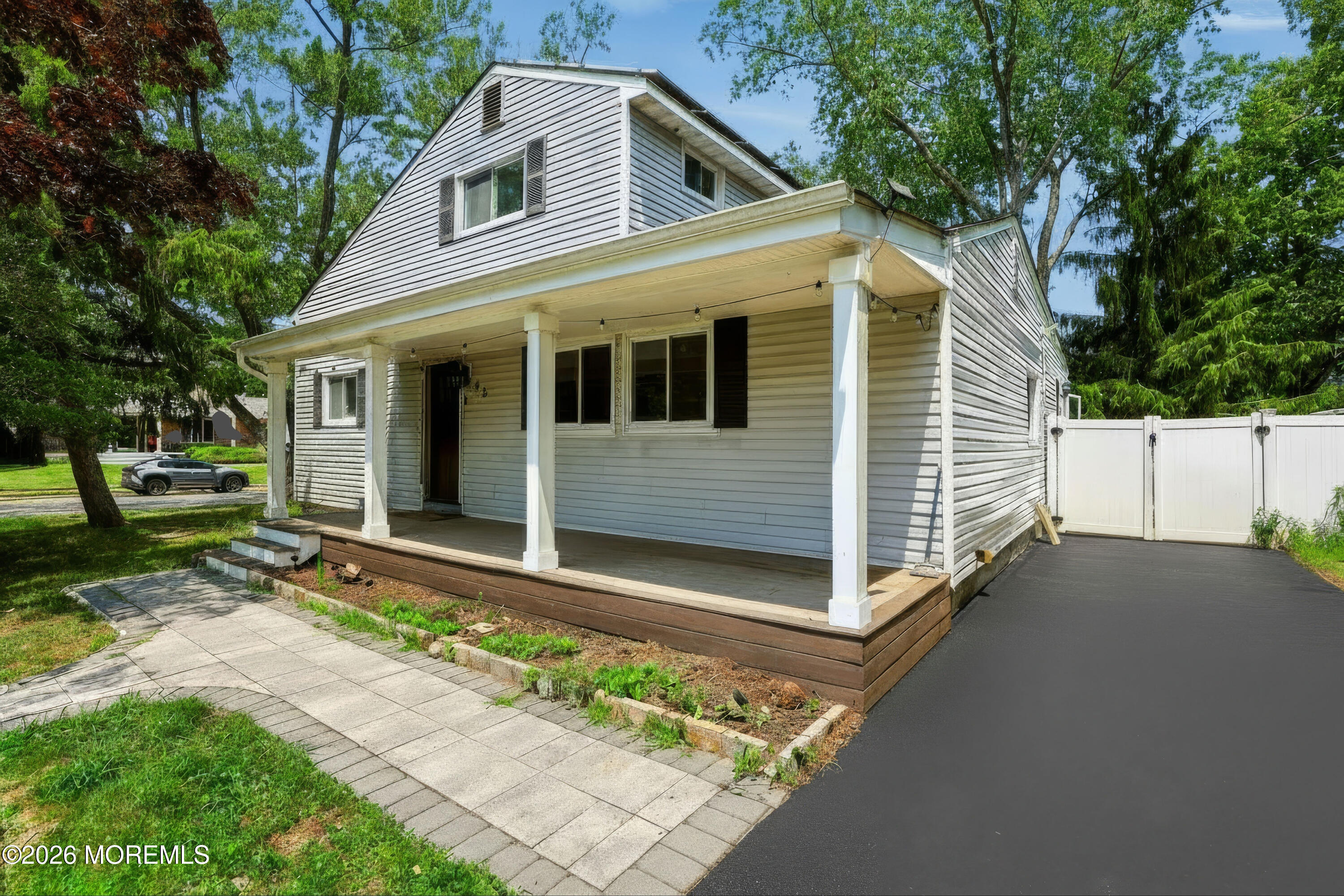 33 Alan Terrace Howell, NJ 07731 - Photo 2 of 42 518A6105