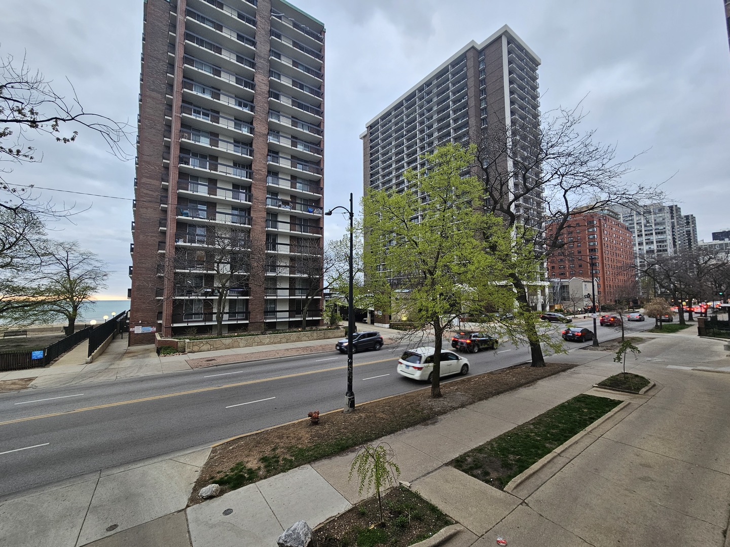 5906 North Sheridan Road, Unit 4A Chicago, IL 60660 - Photo 3 of 15 a view of a city with tall buildings