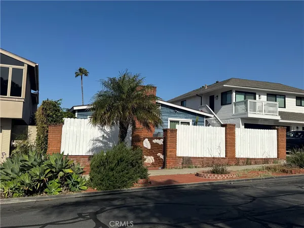 $1,300,000 | 34041 El Encanto Avenue, Dana Point, CA 92629