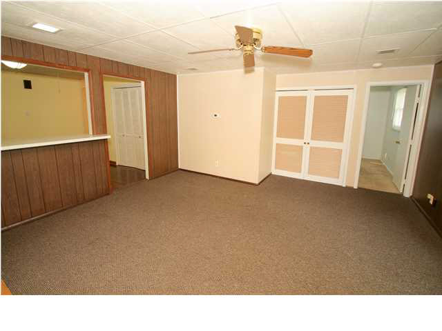 5112 Warren Drive Evansville, IN 47710 - Photo 5 of 11 Gallery Image 5
