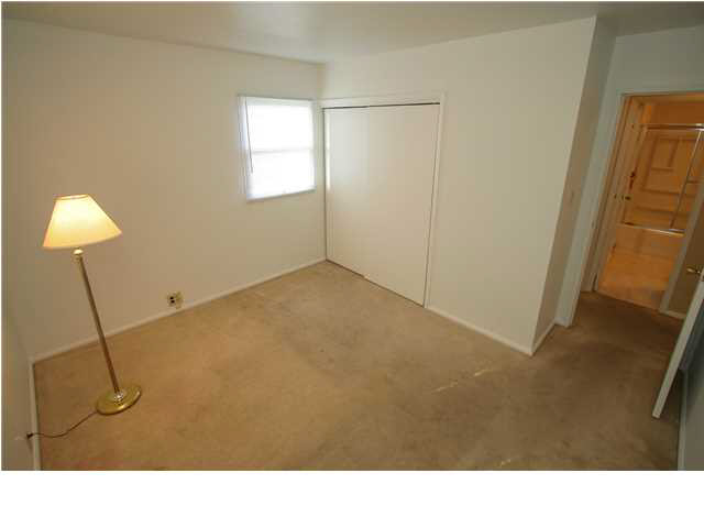5112 Warren Drive Evansville, IN 47710 - Photo 9 of 11 Gallery Image 9