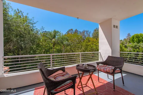 $1,995,000 | 351 Las Tuero Court, Camarillo, CA 93010