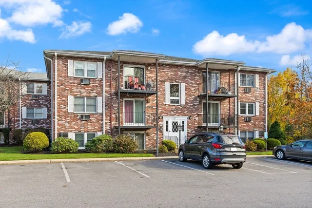 $359,999 | 23 Pine Street, Unit A, Canton, MA 02021