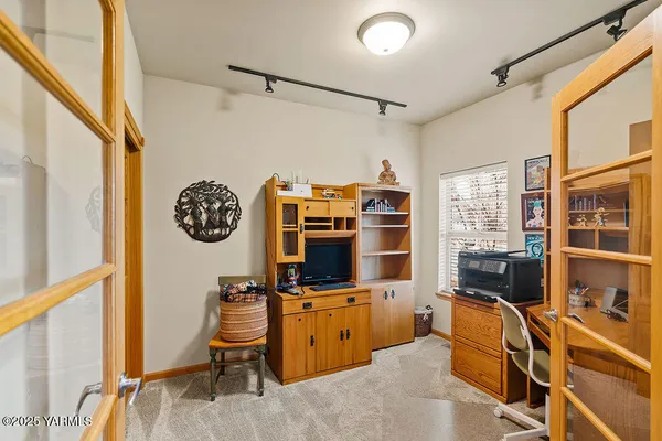 $459,000 | 705 Kachess Lane, Zillah, WA 98953