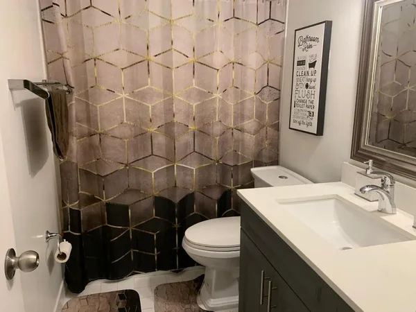 $220,000 | 3940 Inverrary Boulevard, Unit 302, Lauderhill, FL 33319