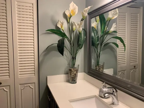 $220,000 | 3940 Inverrary Boulevard, Unit 302, Lauderhill, FL 33319