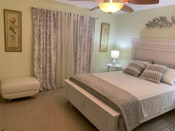 $220,000 | 3940 Inverrary Boulevard, Unit 302, Lauderhill, FL 33319