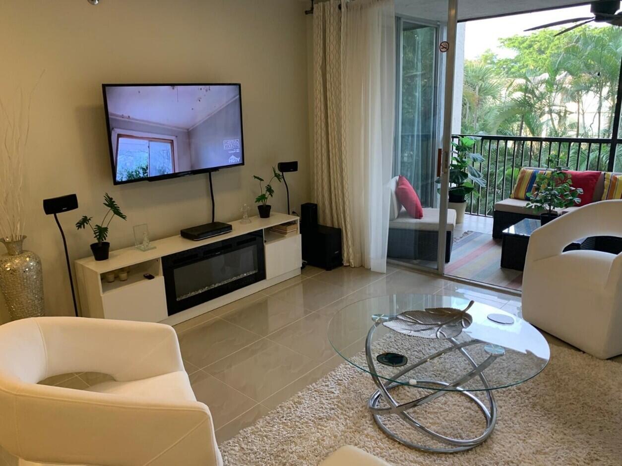 3940 Inverrary Boulevard, Unit 302 Lauderhill, FL 33319 - Photo 6 of 22 Picture6