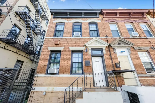 $3,300 | 803 West Street, Union City, NJ 07087