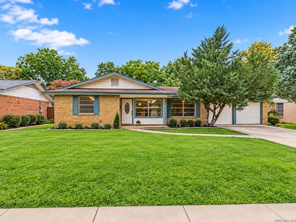 $1,850 | 5026 Lakewood Drive, San Antonio, TX 78220