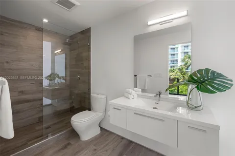 $2,499,000 | 1525 Bay Road, Miami Beach, FL 33139