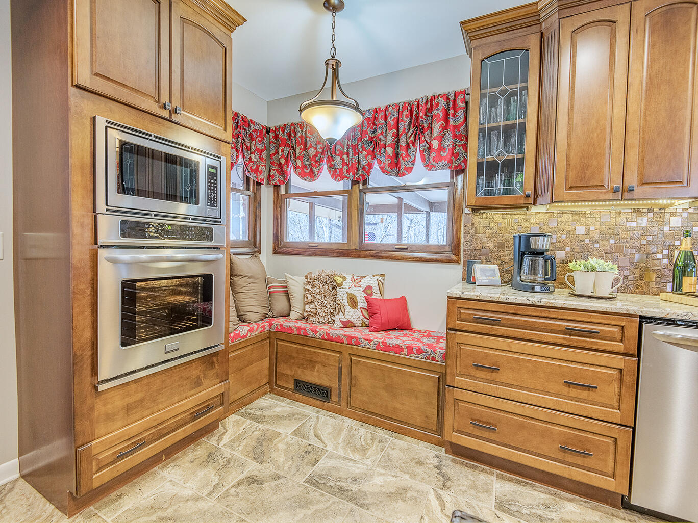 640 Lick Hollow Road Greeneville, TN 37743 - Photo 24 of 86 D_Neas_640-Lick-Hollow_Interior_1886