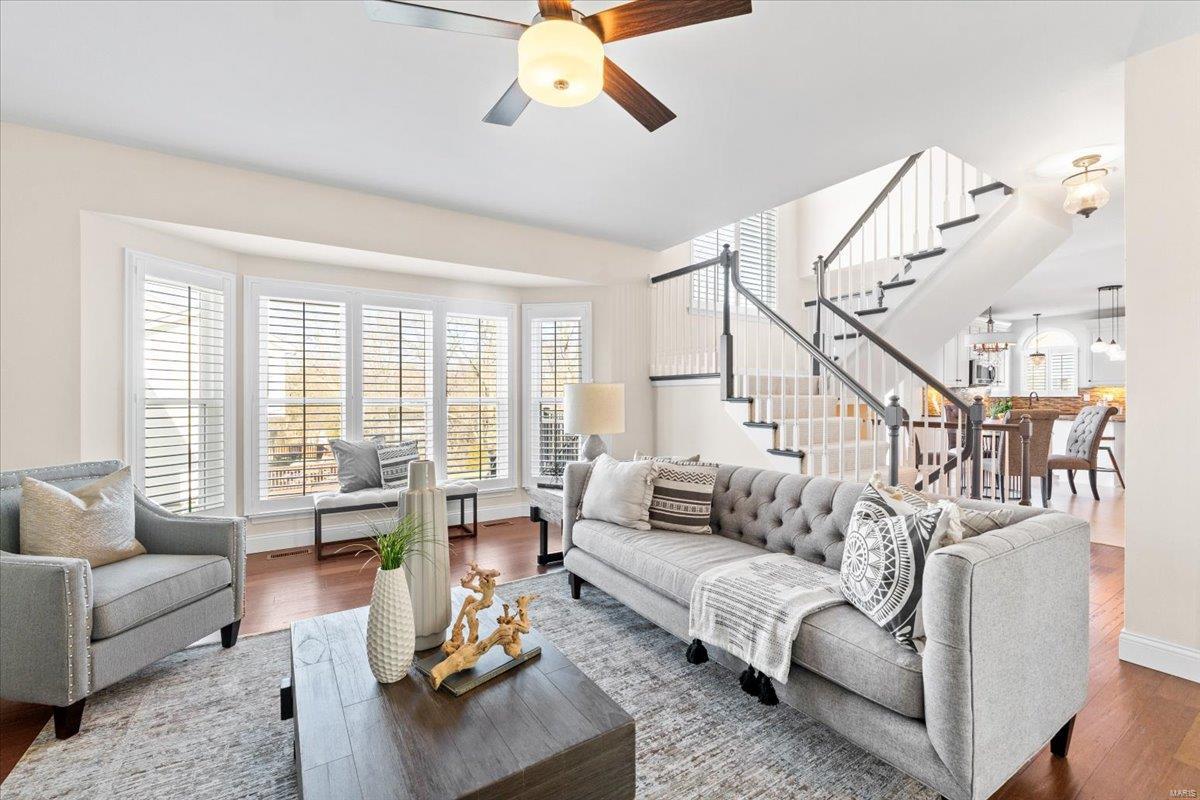 775 Castle Pines Drive Ballwin, MO 63021 - Photo 3 of 37