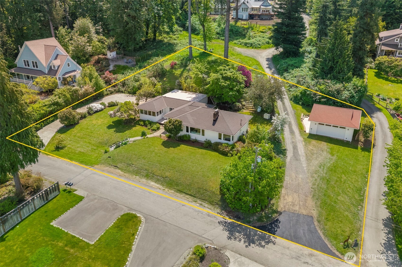 5930 Rose Loop Northeast Bainbridge Island, WA 98110 - Photo 2 of 40