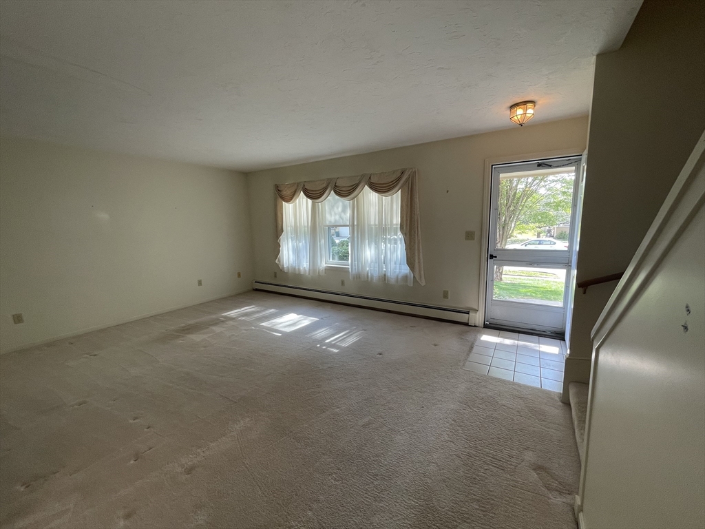 81 Botany Bay Road, Unit 81 Worcester, MA 01602 - Photo 2 of 33 Gallery Image 2