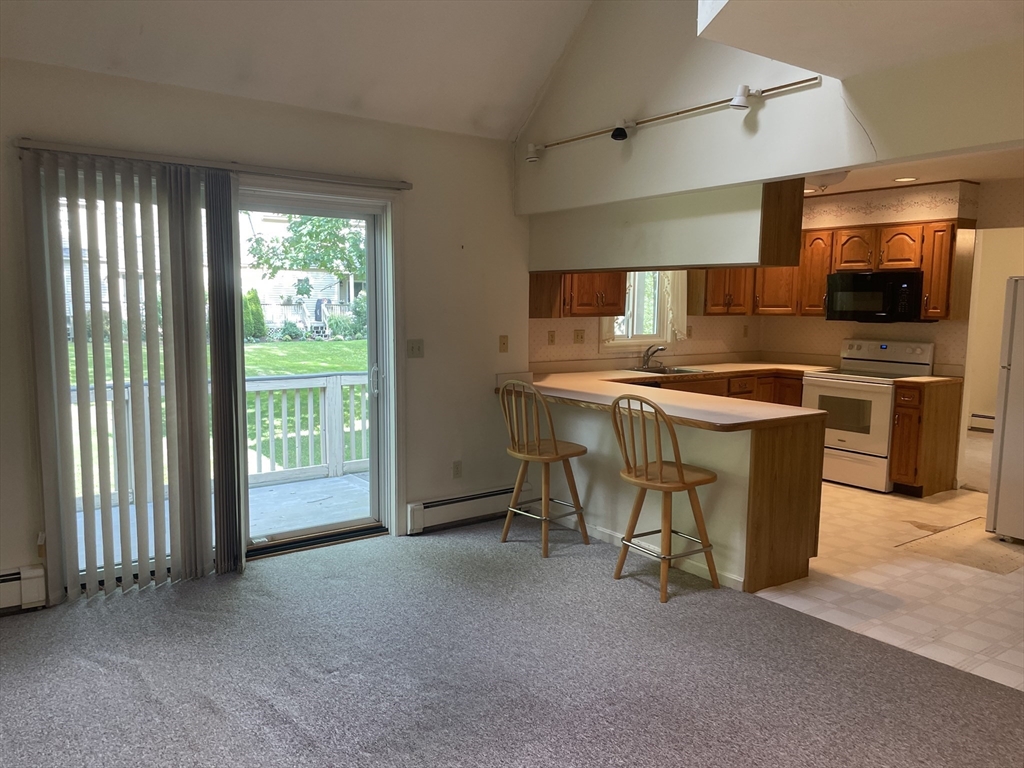 81 Botany Bay Road, Unit 81 Worcester, MA 01602 - Photo 8 of 33 Gallery Image 8