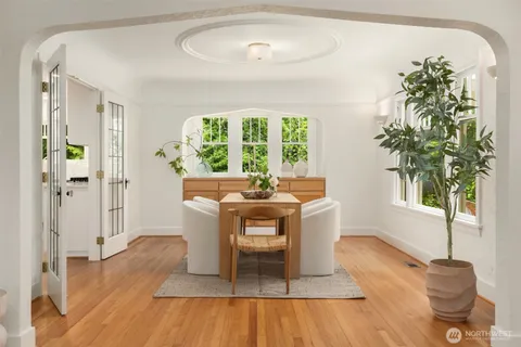 $1,098,000 | 14864 Sivertson Road Northeast, Bainbridge Island, WA 98110