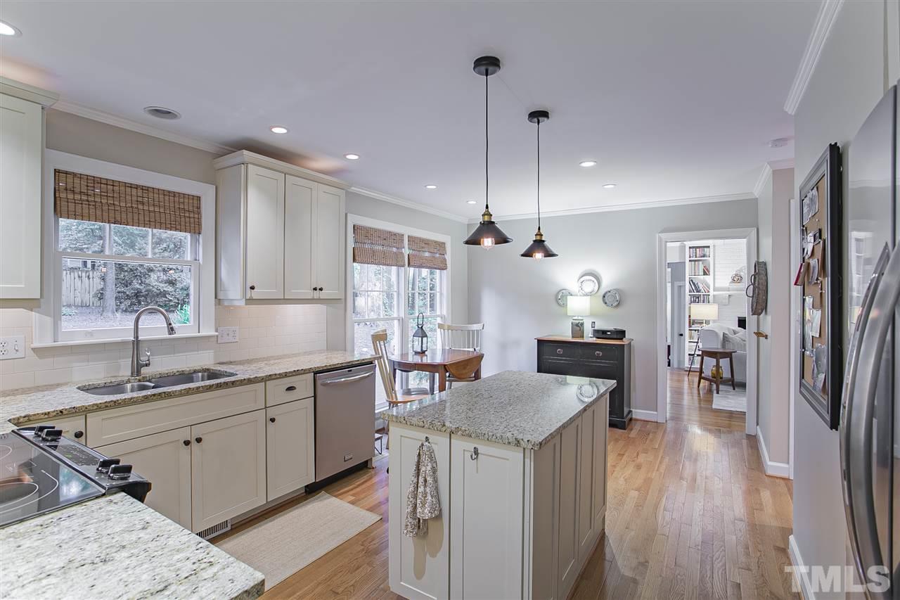 6421 Rockrest Court Raleigh, NC 27612 - Photo 8 of 30