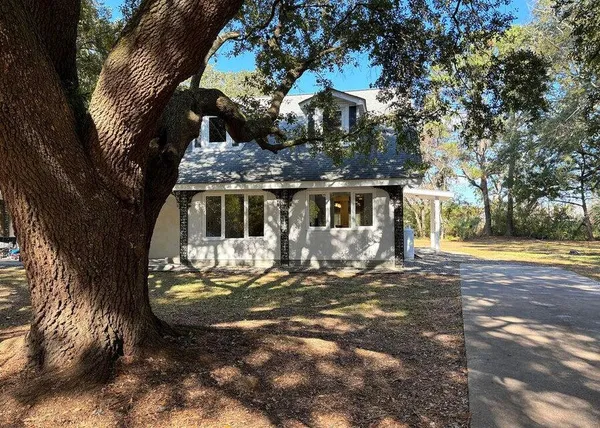 $4,795 | 1520 Lorenzo Street, Unit A, Mount Pleasant, SC 29464