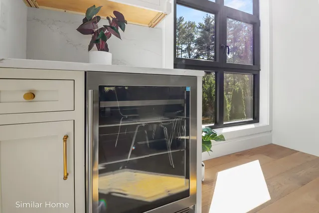 $1,595,000 | 1155 Sagamore Avenue, Unit 3, Portsmouth, NH 03801