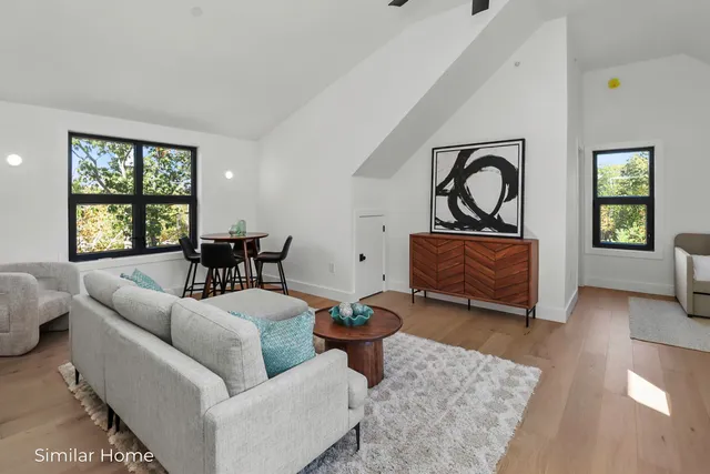 $1,595,000 | 1155 Sagamore Avenue, Unit 3, Portsmouth, NH 03801