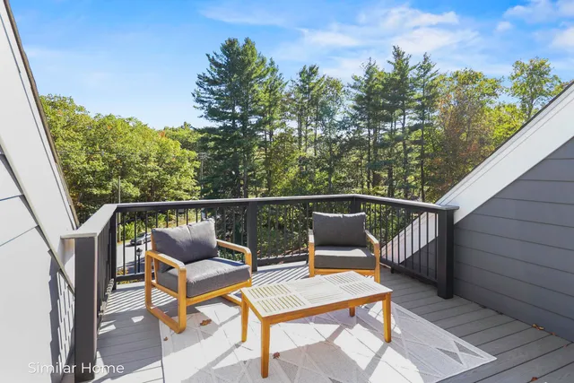 $1,595,000 | 1155 Sagamore Avenue, Unit 3, Portsmouth, NH 03801