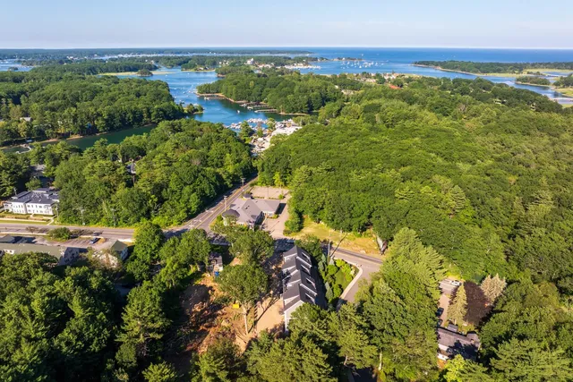 $1,595,000 | 1155 Sagamore Avenue, Unit 3, Portsmouth, NH 03801