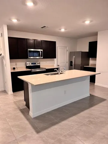 $2,599 | 5527 Warrington Town Path, Wesley Chapel, FL 33545