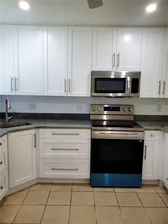 $1,850 | 1020 70th Street North, St. Petersburg, FL 33710