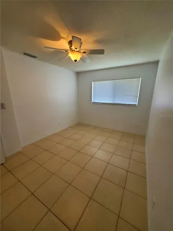 $1,700 | 1020 70th Street North, St. Petersburg, FL 33710