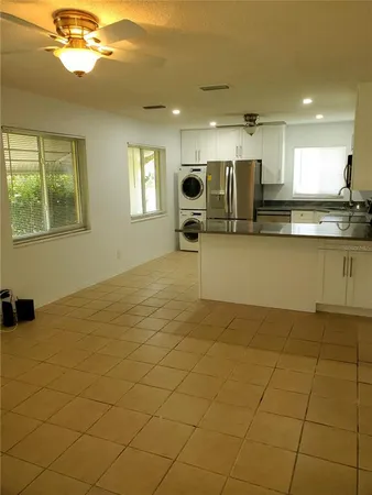 $1,850 | 1020 70th Street North, St. Petersburg, FL 33710