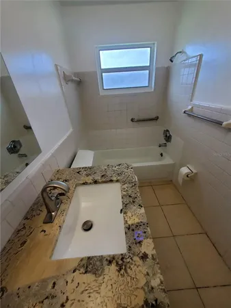 $1,700 | 1020 70th Street North, St. Petersburg, FL 33710