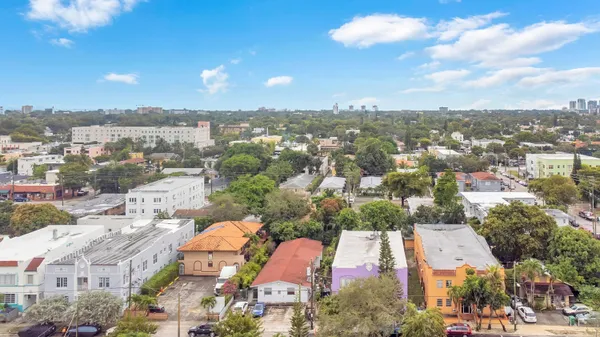 $1,600 | 1554 Southwest 5th Street, Unit 5B, Miami, FL 33135