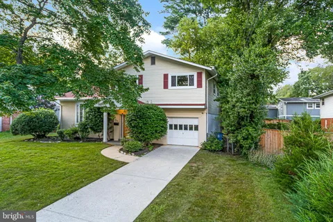 $4,850 | 6503 Friars Court, Bethesda, MD 20817