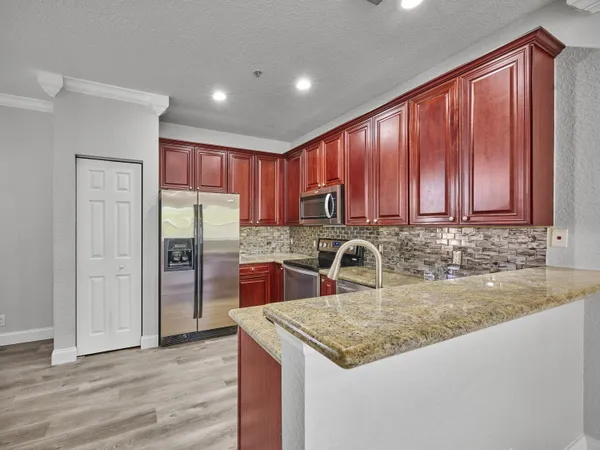 $399,000 | 105 East Pigeon Plum Drive, Unit 103, Jupiter, FL 33458