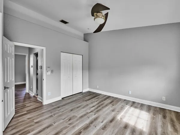 $399,000 | 105 East Pigeon Plum Drive, Unit 103, Jupiter, FL 33458